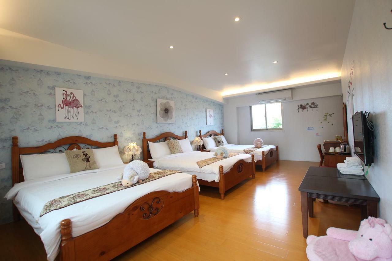 Yilan Pine Villa Homestay Лодун Экстерьер фото